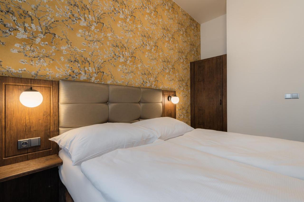 Hotel Ea Victoria 4*