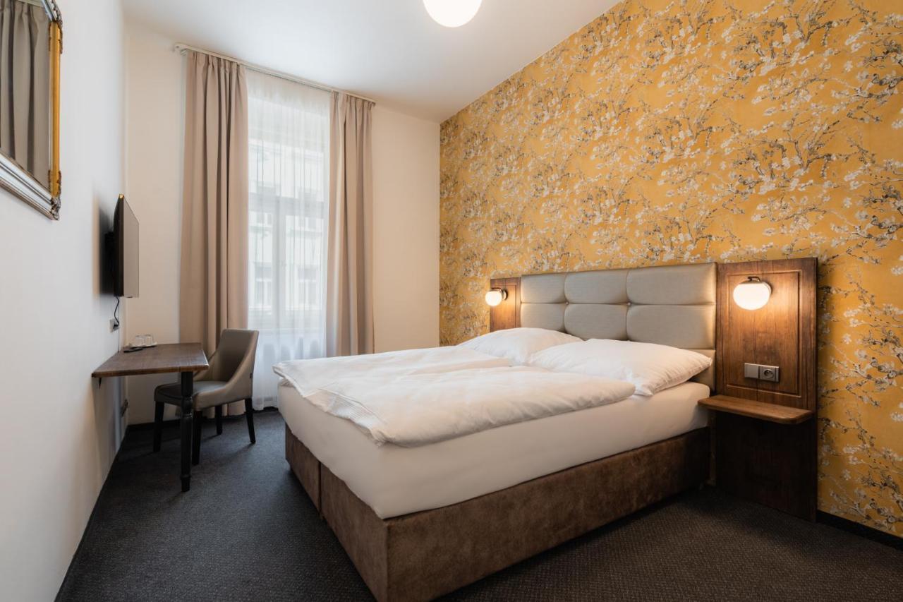 Ea Victoria 4* Prague