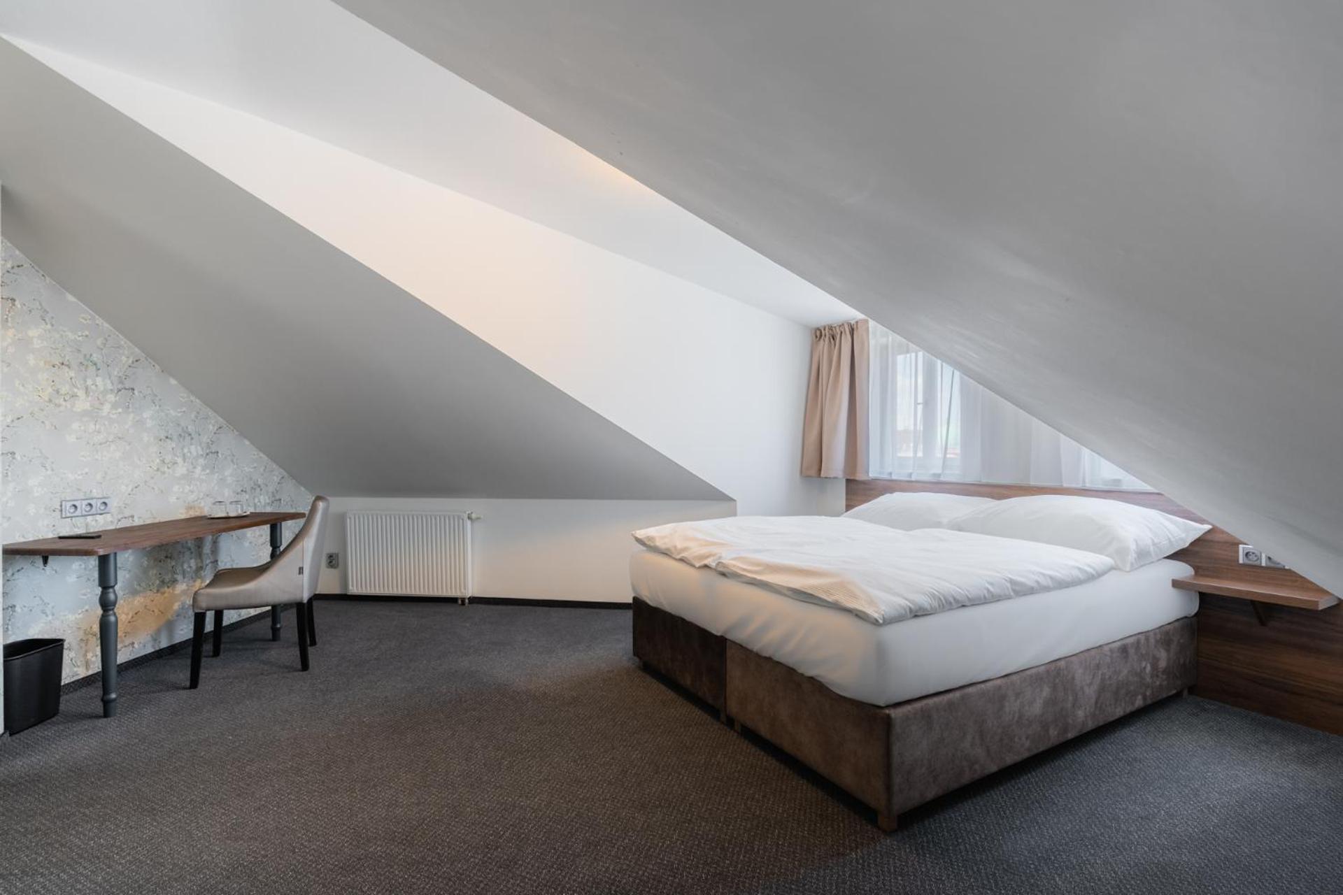 Ea Victoria Hotel 4*